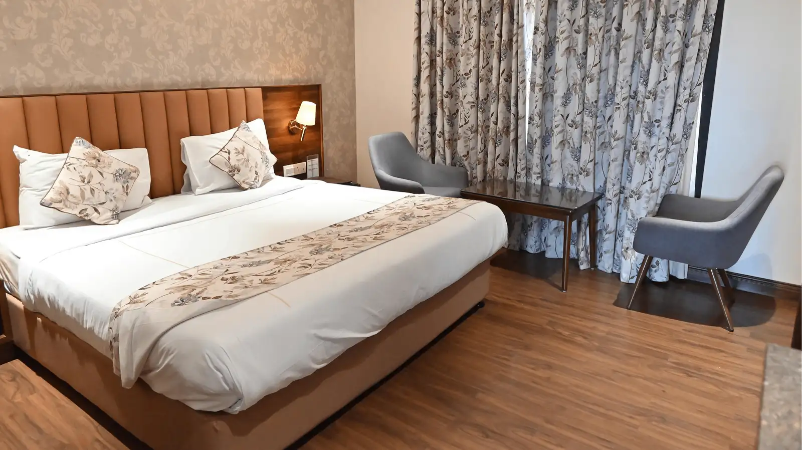 Suite Room